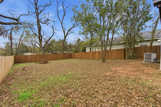 $1,425 | 116 Harrison Street, Denison, TX 75021