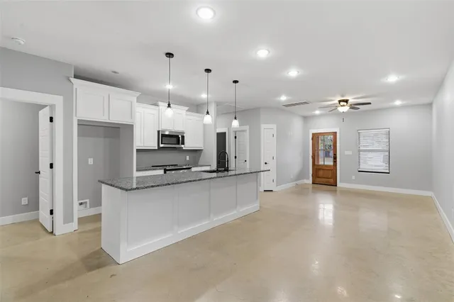 $1,425 | 116 Harrison Street, Denison, TX 75021