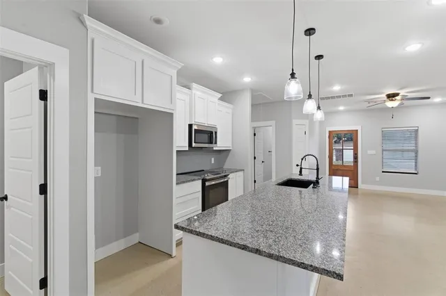 $1,425 | 116 Harrison Street, Denison, TX 75021