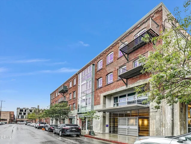$4,700 | 527 Molino Street, Unit 110, Los Angeles, CA 90013