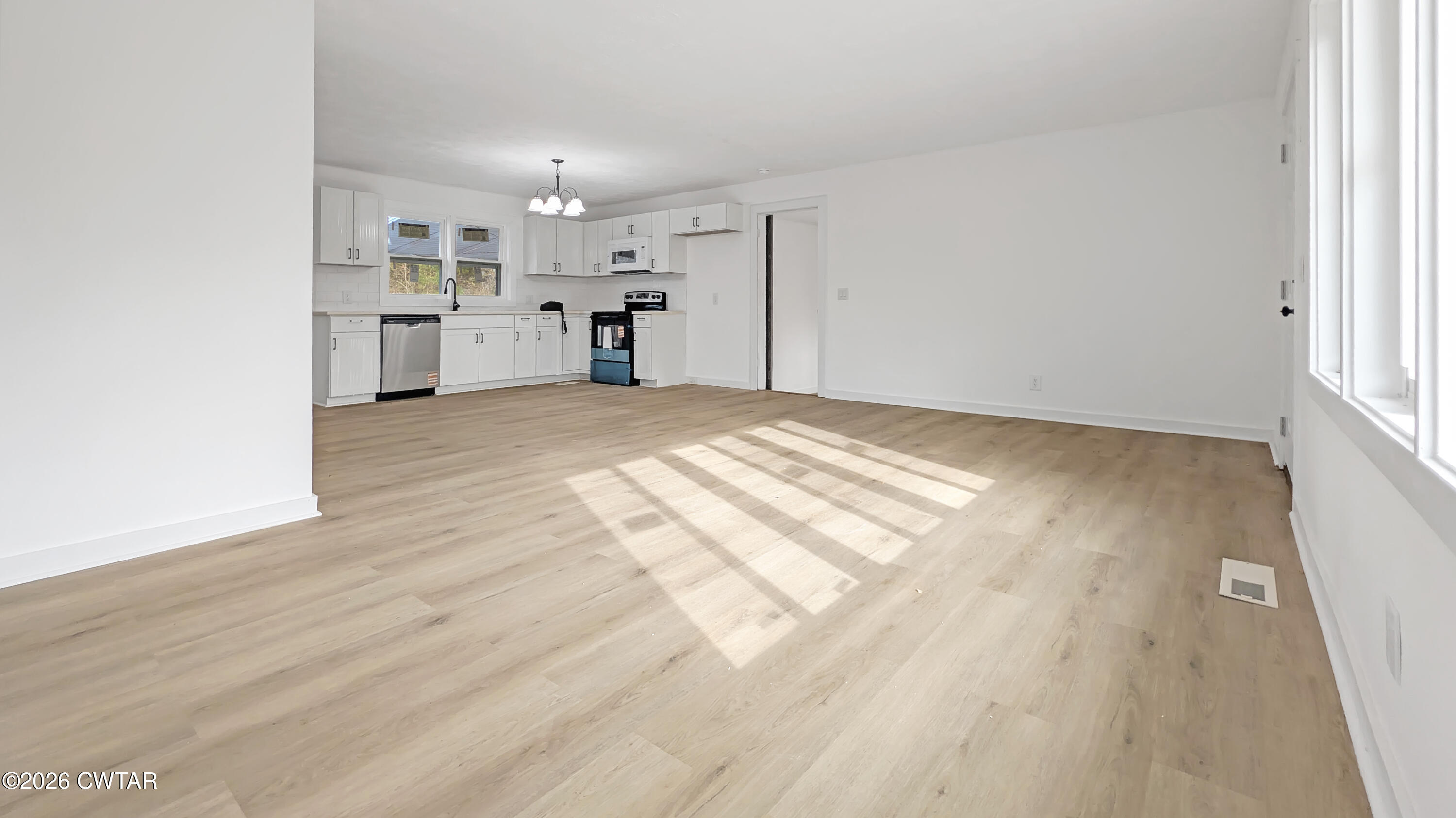 292 Myatt Road Paris, TN 38242 - Photo 5 of 15 PXL_20260210_203950616