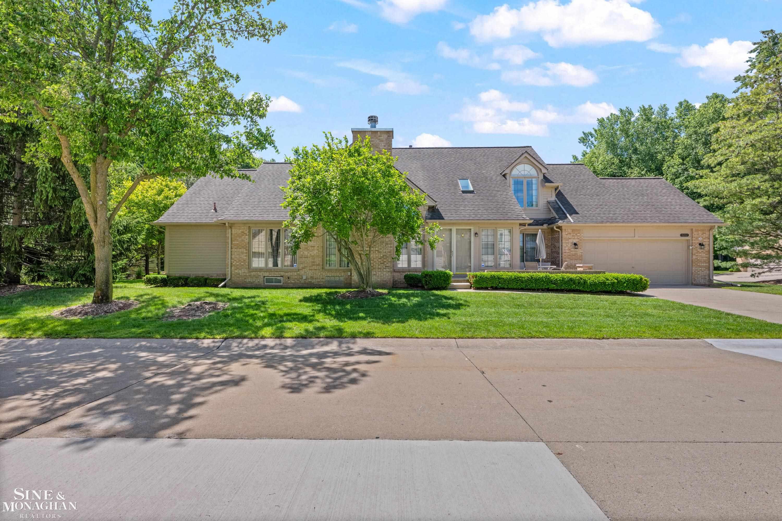 52112 Southview Ridge Macomb, MI 48042 - Photo 1 of 38