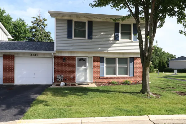 $259,900 | 440 Wright Court, Bolingbrook, IL 60440