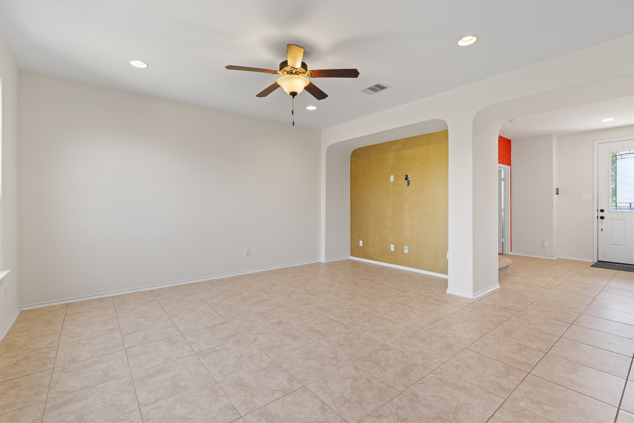 804 Water Hyacinth Loop Leander, TX 78641 - Photo 5 of 39 Neutral tones and ceramic tile flooring provide a clean, modern foundation for your personal style and décor preferences.