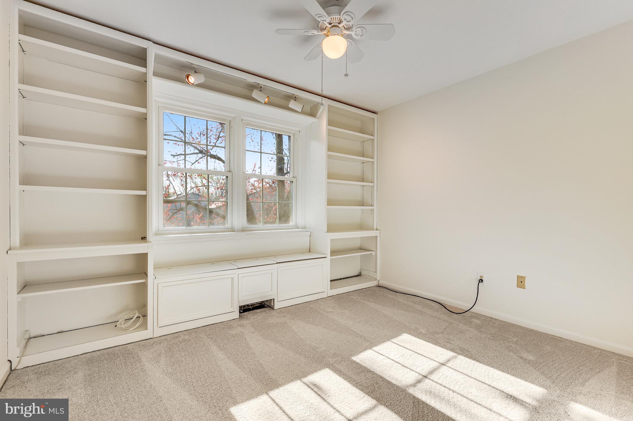 2199 Pond View Court Reston, VA 20191 - Photo 38 of 68 Gallery Image 38