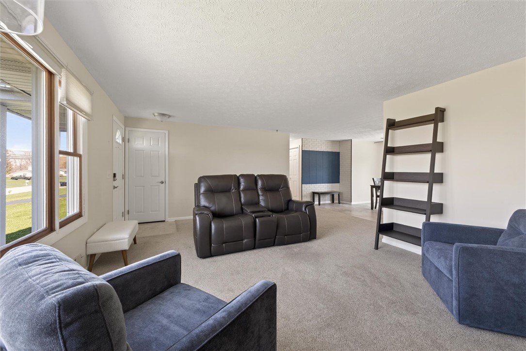 489 Chestnut Ridge Road Chili, NY 14624 - Photo 3 of 35