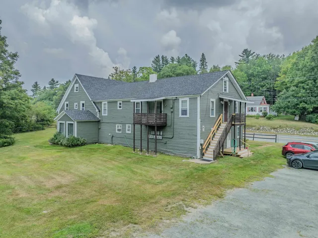 $399,500 | 407 Highway 3, Carroll, NH 03595