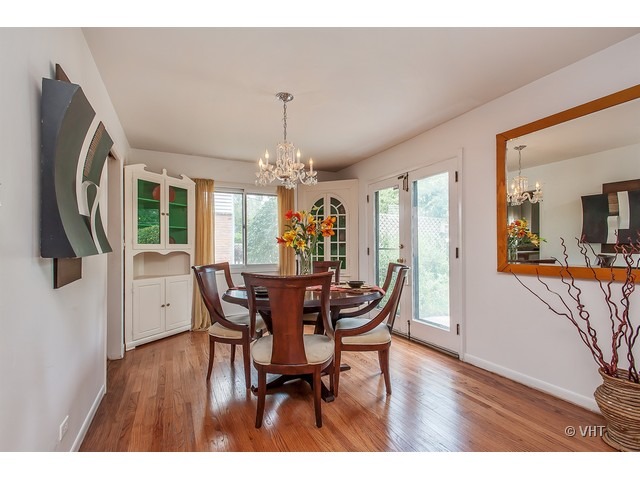 215 Riverside Drive Northfield, IL 60093 - Photo 7 of 15