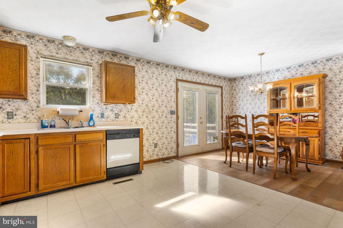 960 Friar Run Hanover, PA 17331 - Photo 9 of 27 Gallery Image 9
