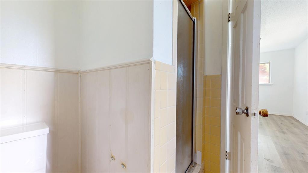 2309 Terrell Road Greenville, TX 75402 - Photo 23 of 30 a view of a bathroom