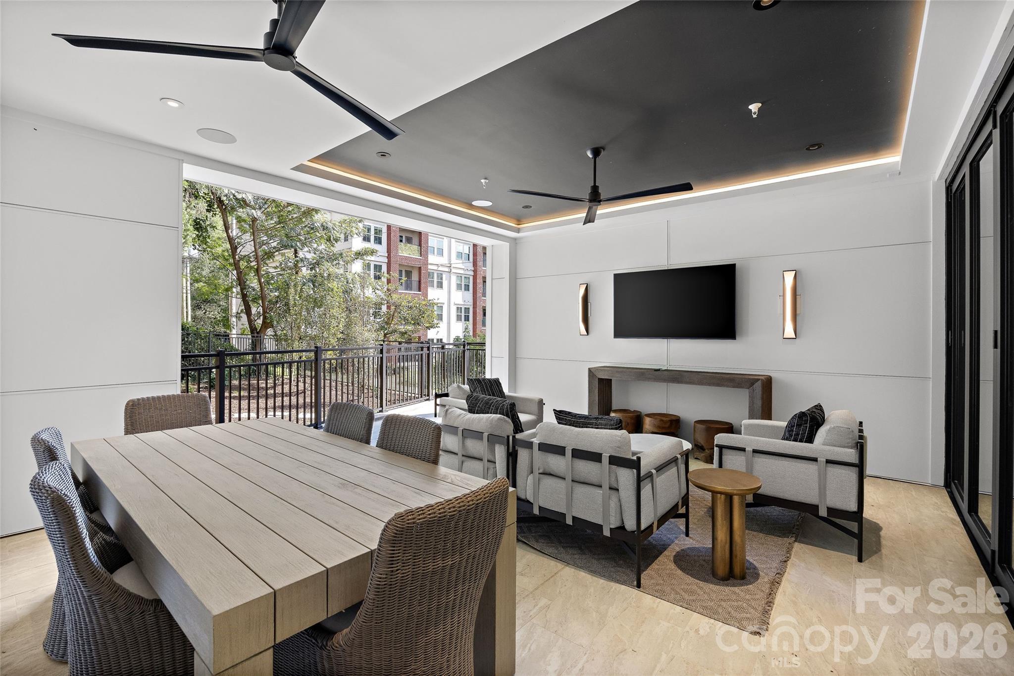 409 Queens Road, Unit 501 Charlotte, NC 28207 - Photo 45 of 48 Gallery Image 45