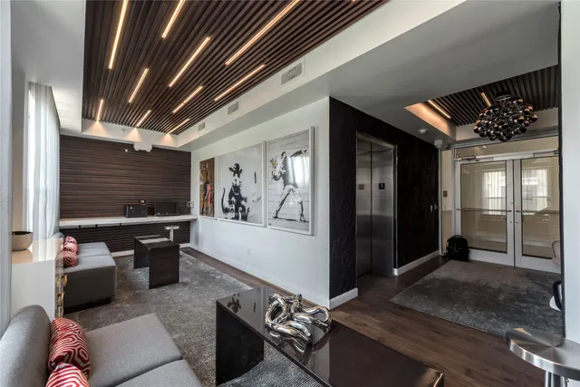 $1,786 | 206 McGowen Street, Unit 3202, Houston, TX 77006