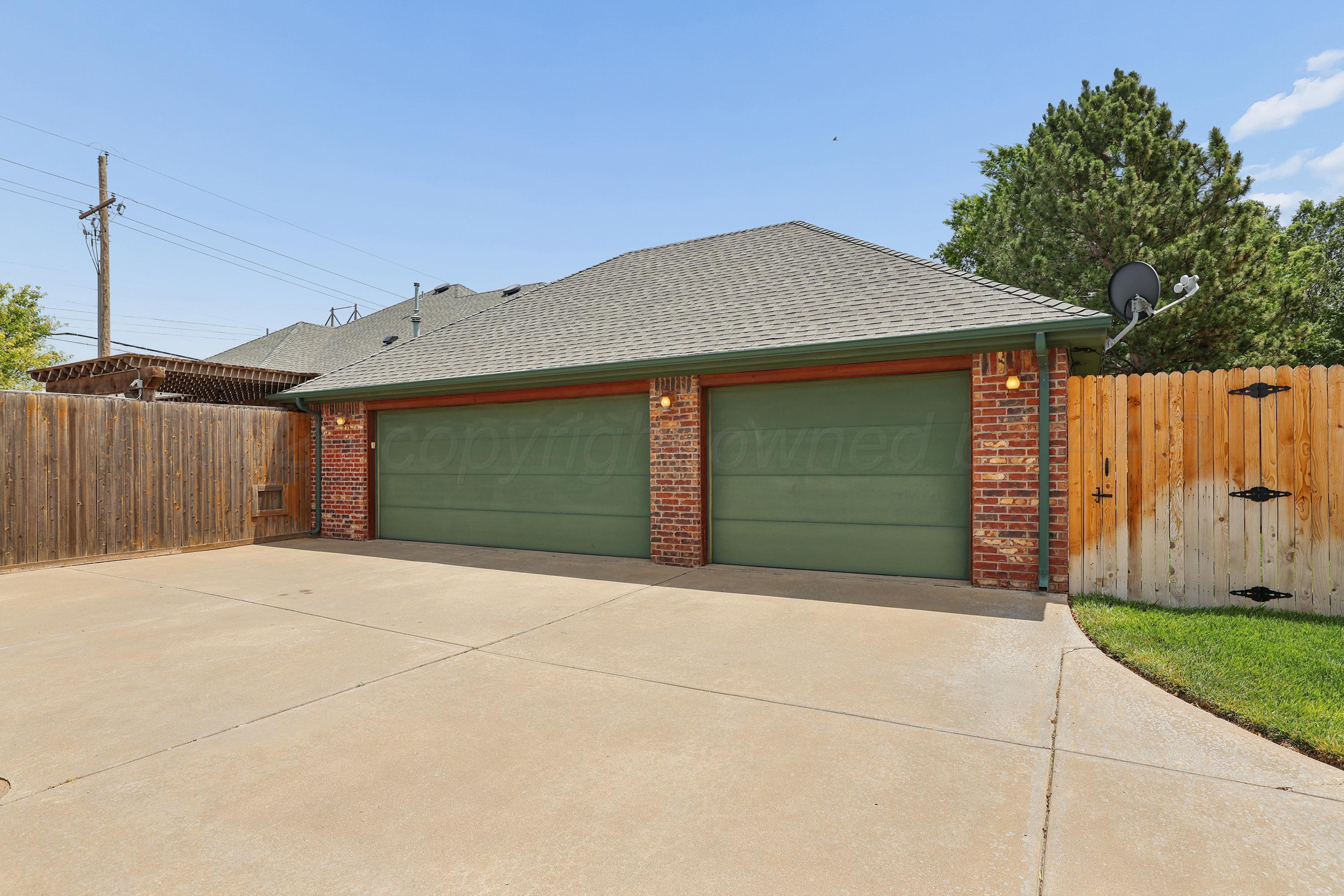 6000 Riley Elizabeth Place Amarillo, TX 79119 - Photo 33 of 35 46-Garage Exterior