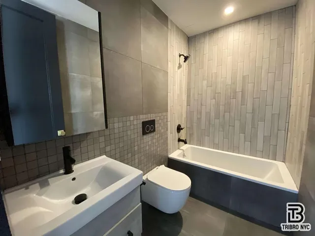 $6,300 | 561 4th Avenue, Unit 5F | Park Slope