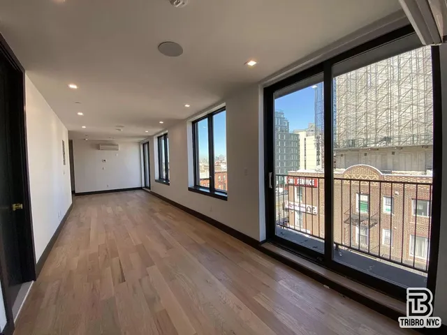 $6,300 | 561 4th Avenue, Unit 5F | Park Slope