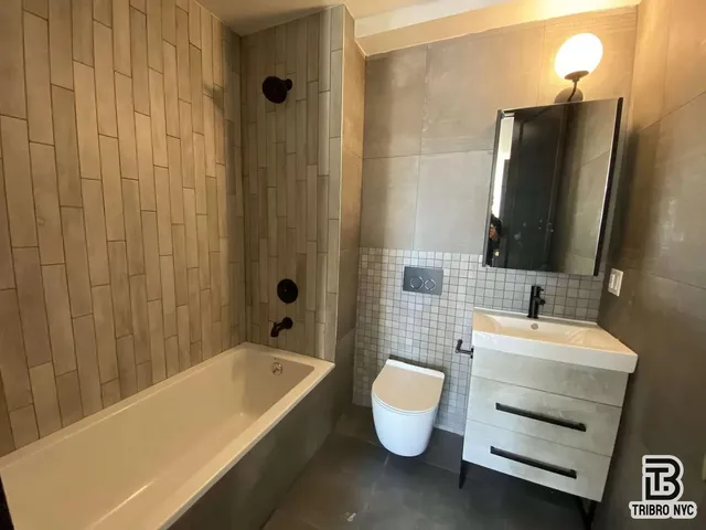 $6,300 | 561 4th Avenue, Unit 5F | Park Slope