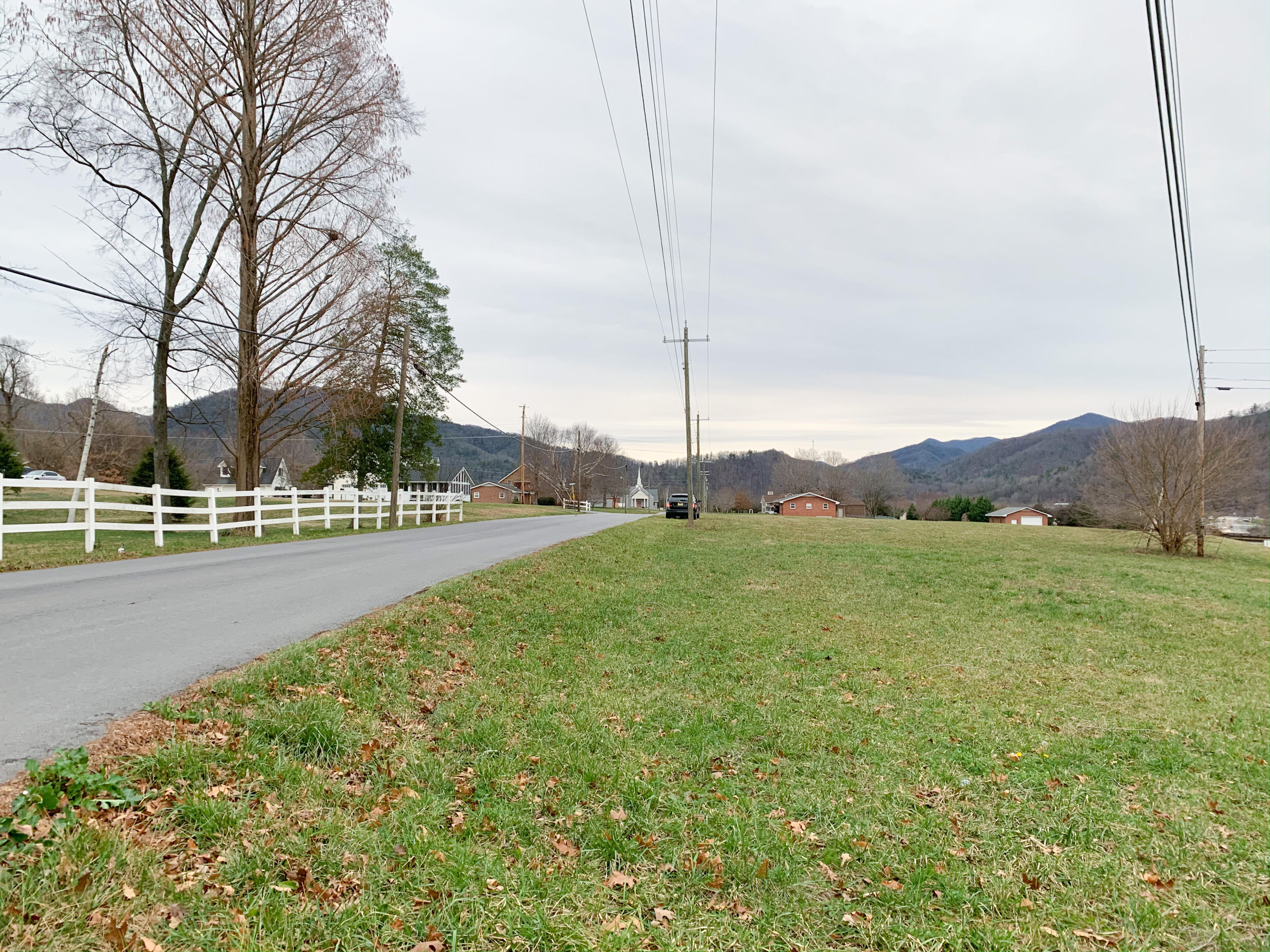 1 Love Station Road, Unit 1 Erwin, TN 37650 - Photo 2 of 8 IMG_1371