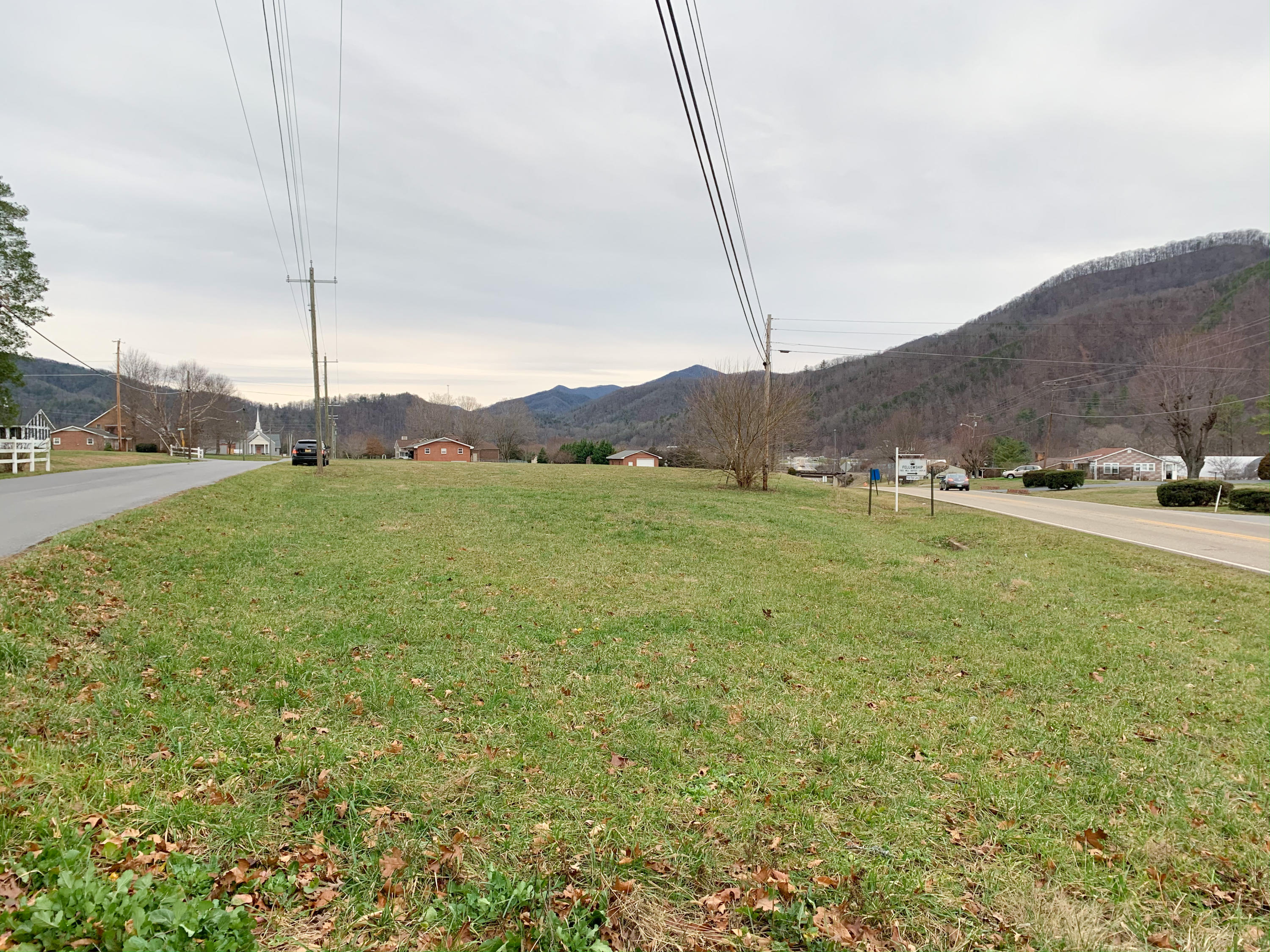 1 Love Station Road, Unit 1 Erwin, TN 37650 - Photo 3 of 8 IMG_1372