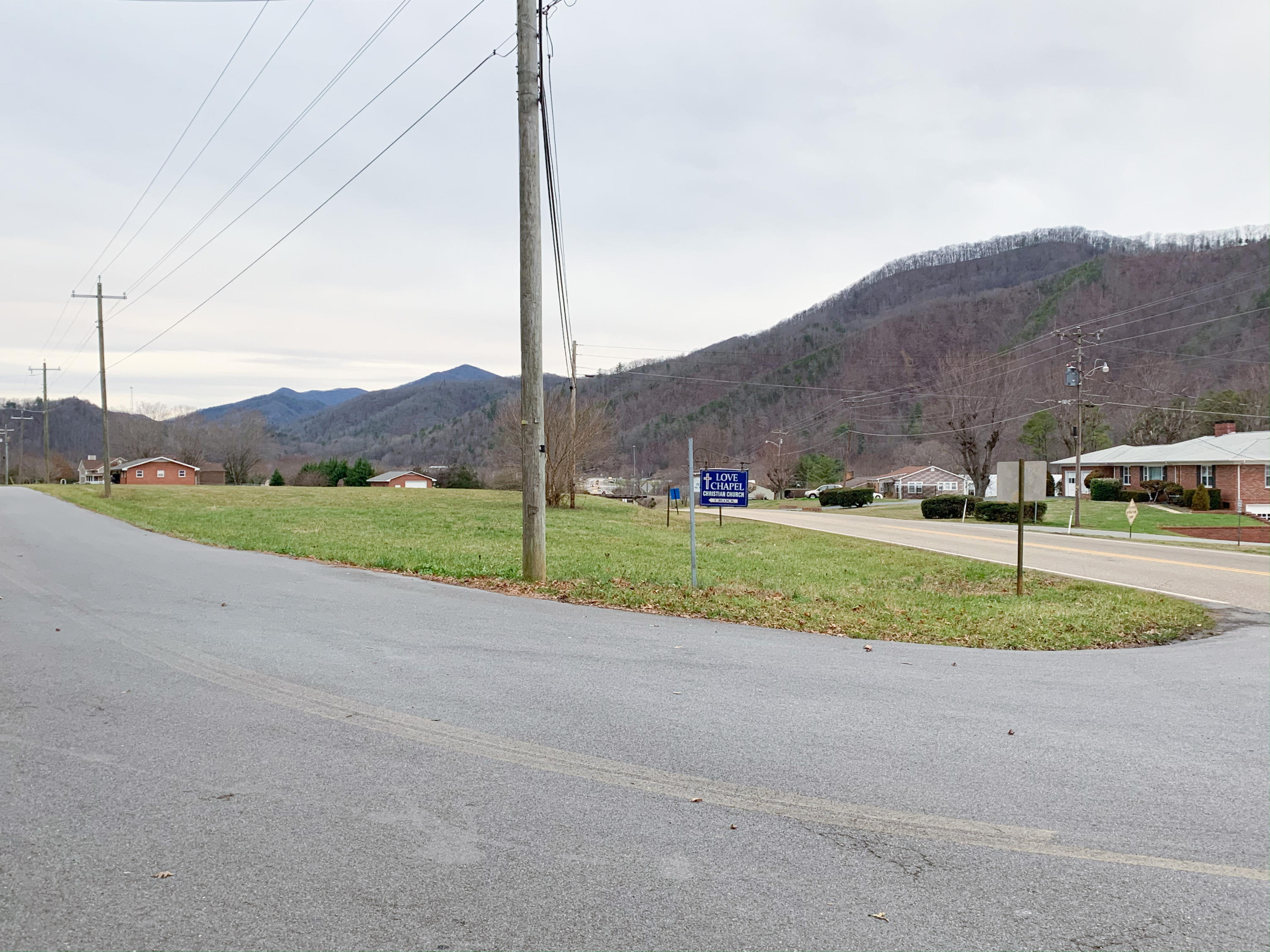 1 Love Station Road, Unit 1 Erwin, TN 37650 - Photo 4 of 8 IMG_1370