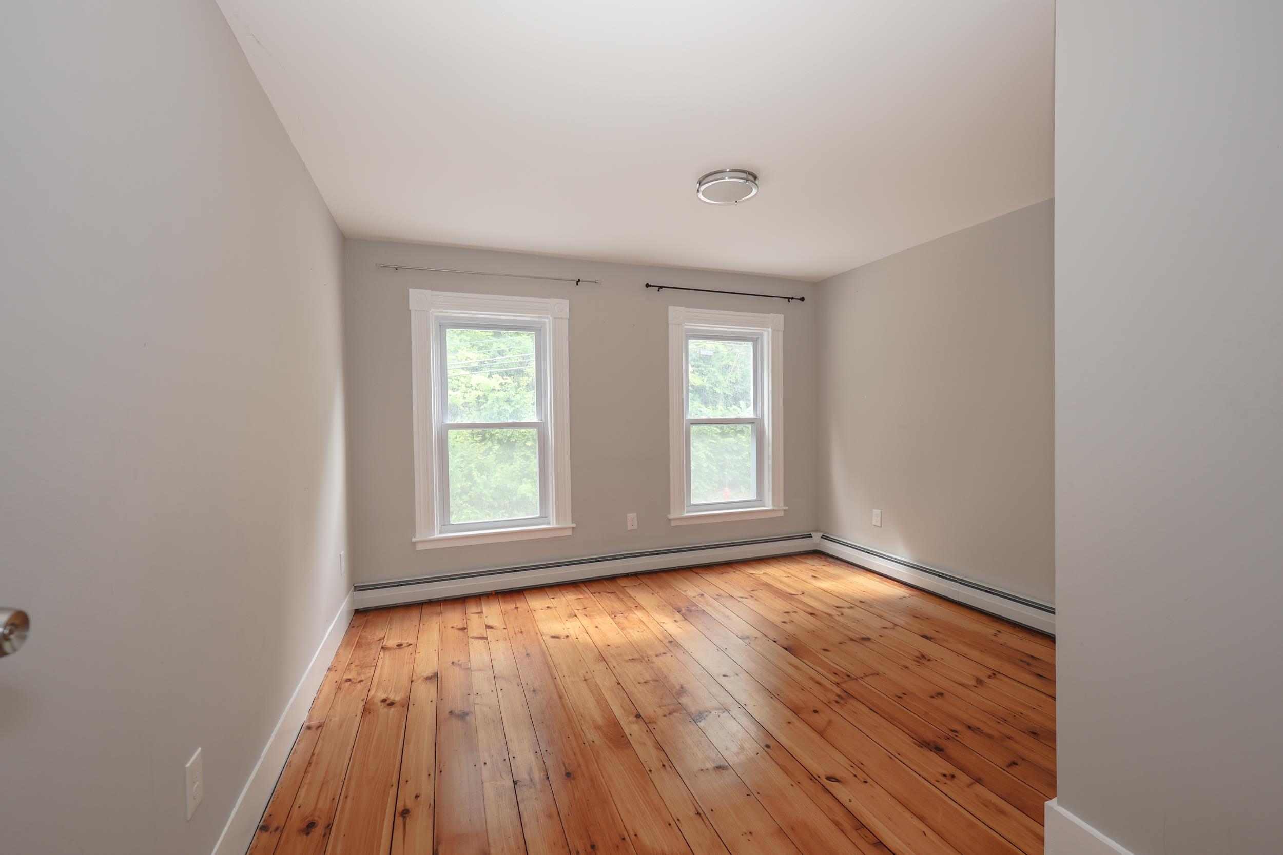 449 West River Road Hooksett, NH 03106 - Photo 26 of 32
