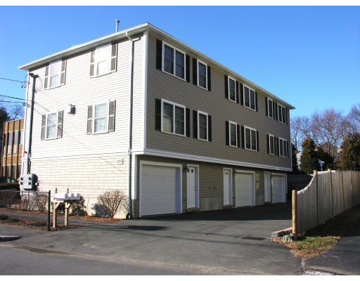 307 College Farm Road, Unit 2 Waltham, MA 02451 - Photo 1 of 11 Gallery Image 1