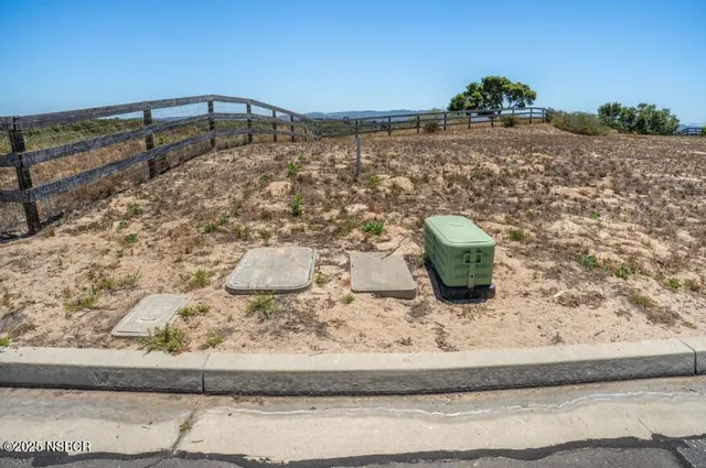 $399,000 | 384 Falcon Crest Drive, Lompoc, CA 93436