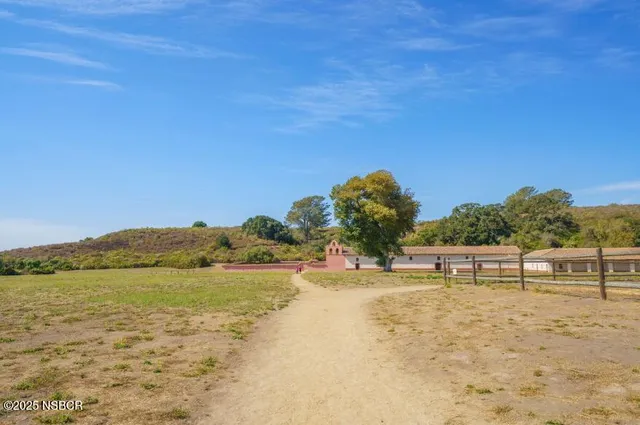 $399,000 | 384 Falcon Crest Drive, Lompoc, CA 93436