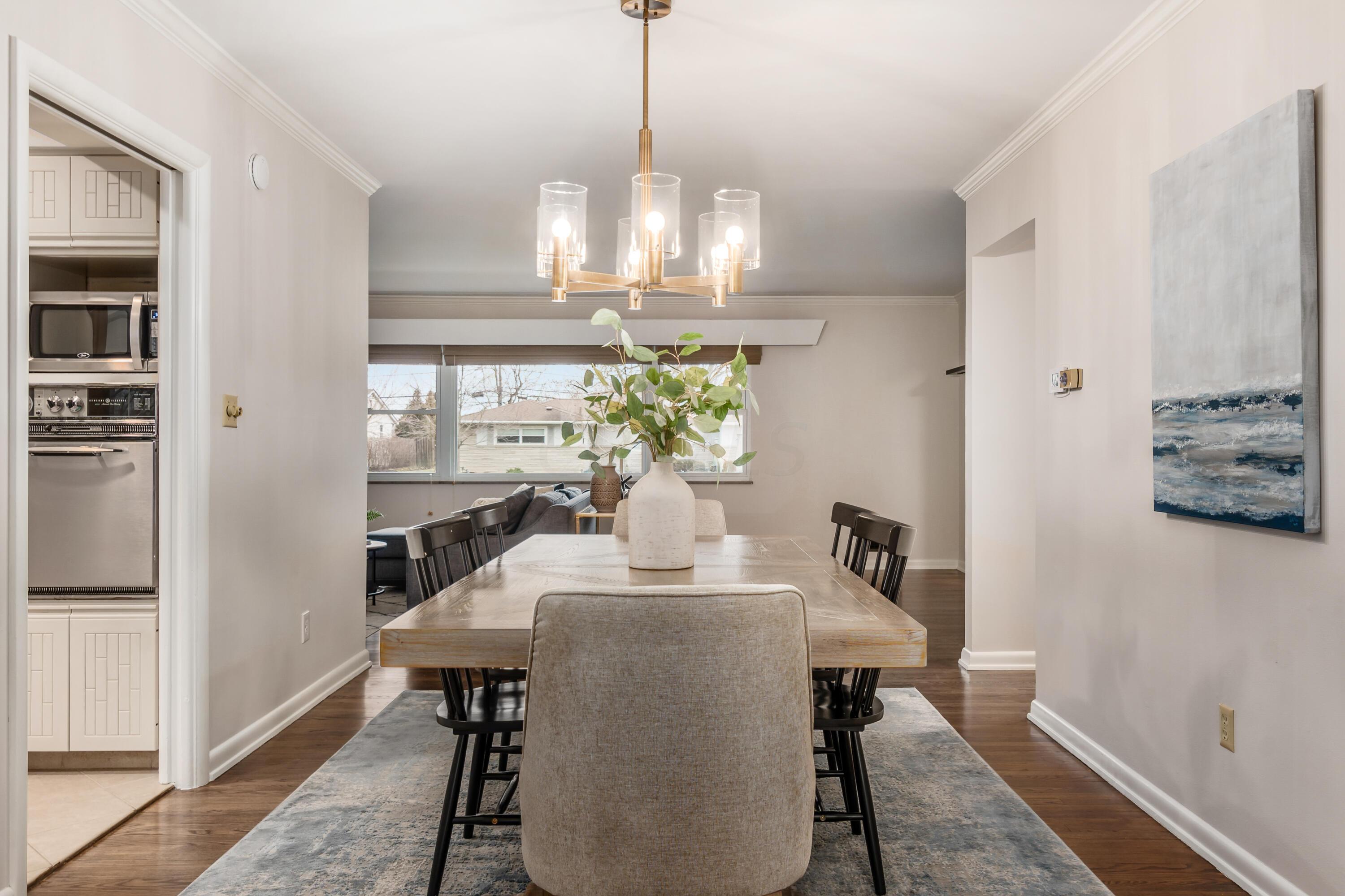 3769 Mountview Road Columbus, OH 43220 - Photo 11 of 51 Dining Room