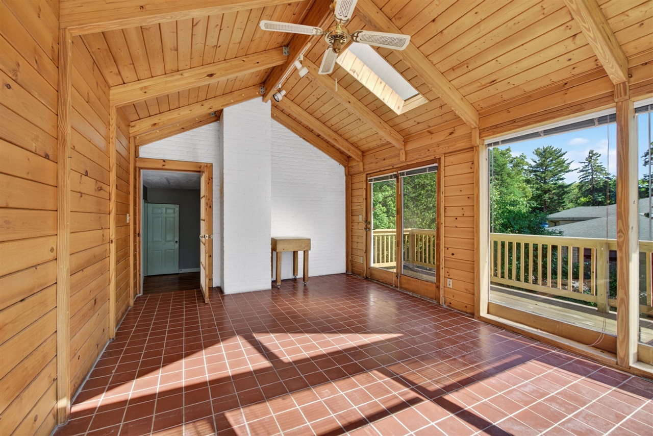 5050 Browns Lake Road Jackson, MI 49203 - Photo 17 of 96