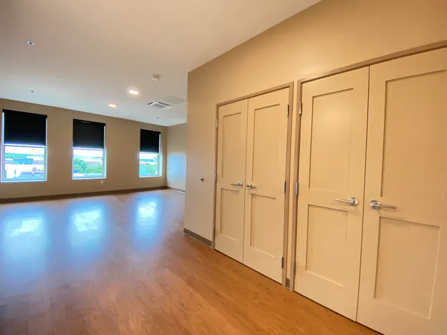 $1,673 | 83 Hanover Street, Unit 504, Manchester, NH 03101