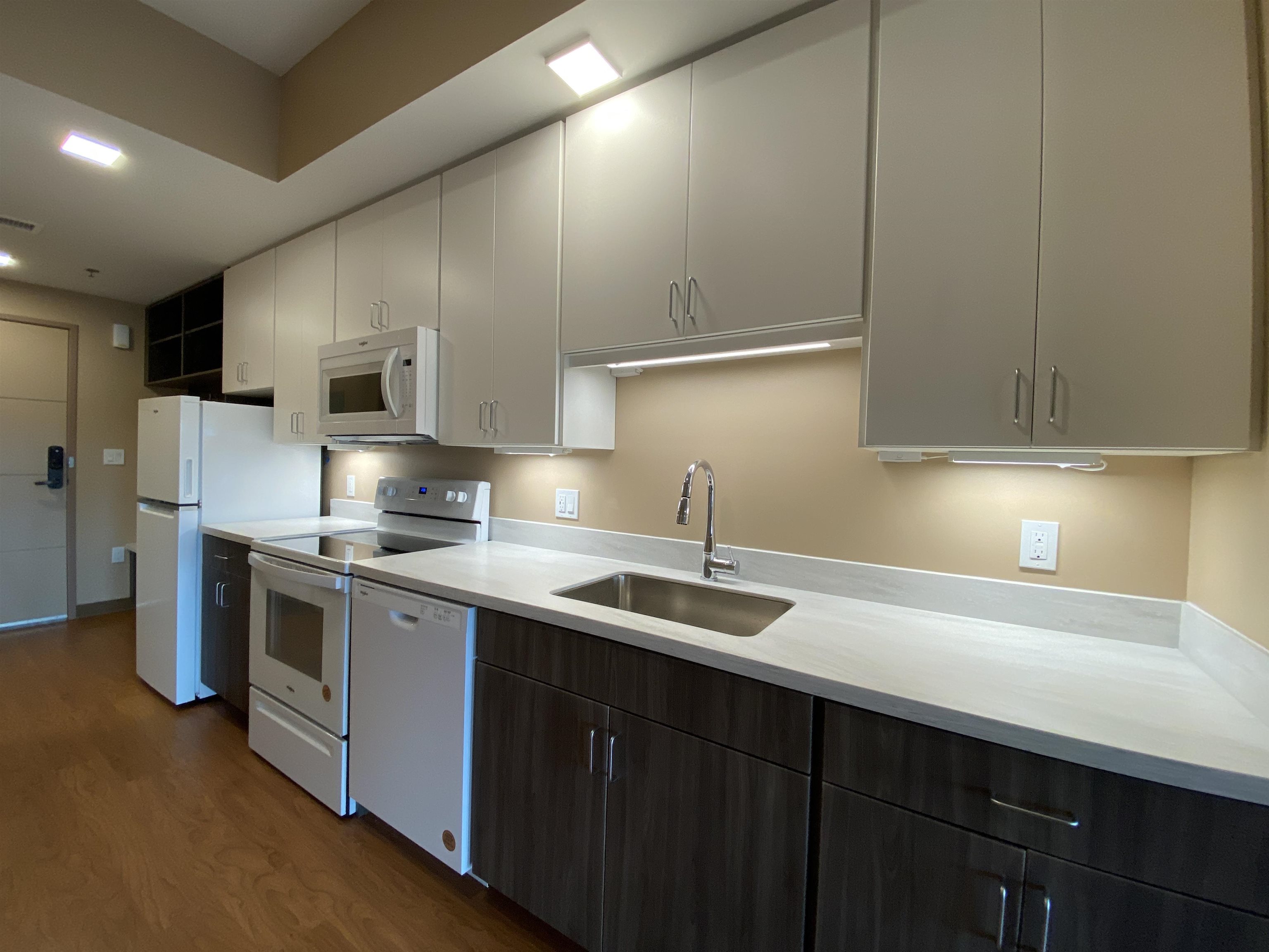 83 Hanover Street, Unit 504 Manchester, NH 03101 - Photo 18 of 46