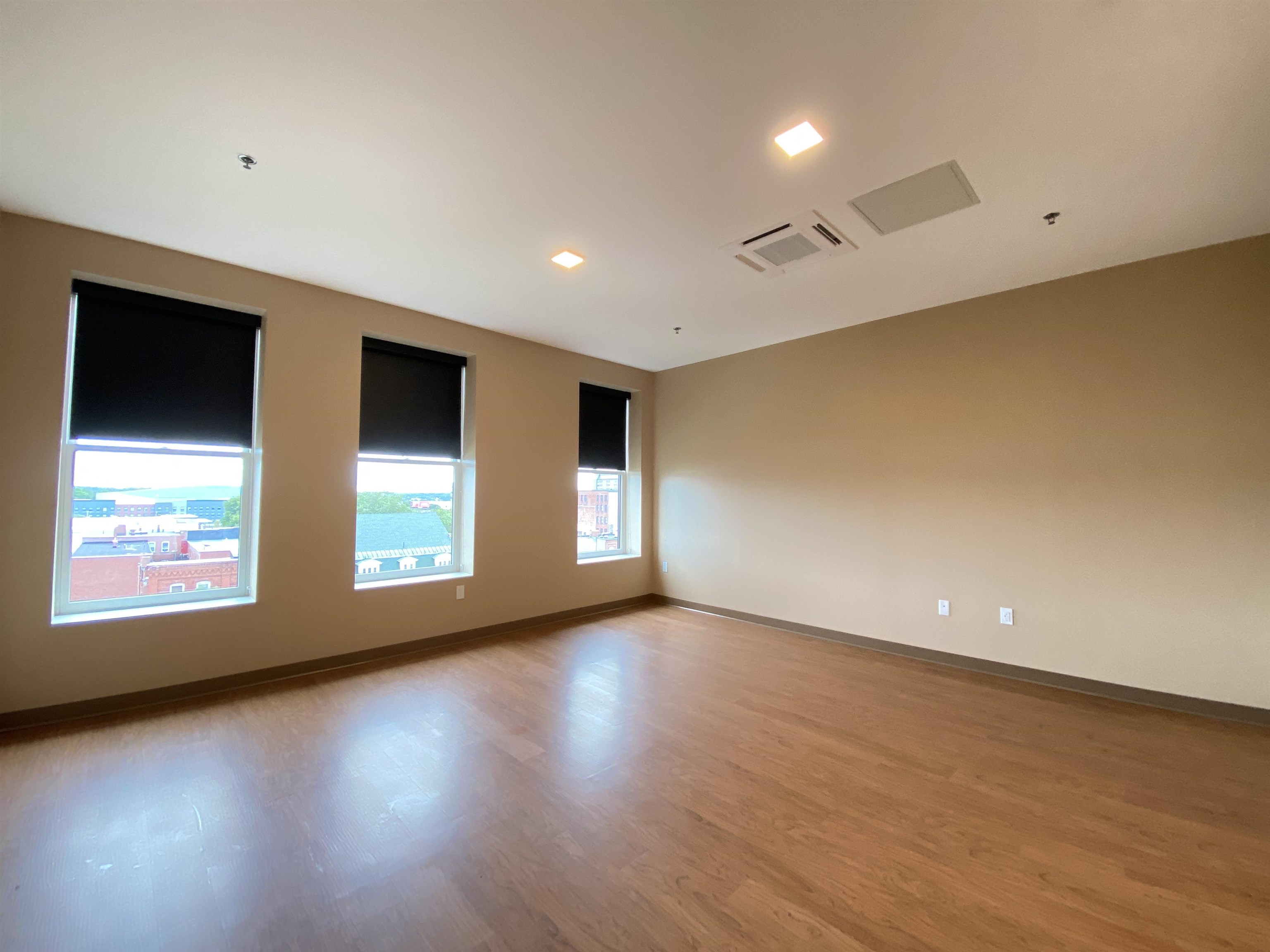 83 Hanover Street, Unit 504 Manchester, NH 03101 - Photo 19 of 46