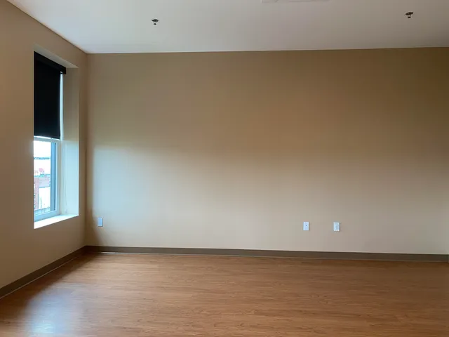 $1,673 | 83 Hanover Street, Unit 504, Manchester, NH 03101