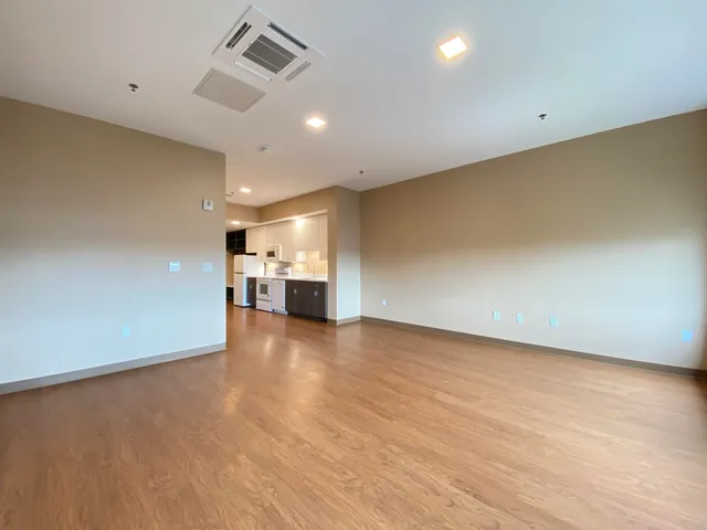 $1,673 | 83 Hanover Street, Unit 504, Manchester, NH 03101