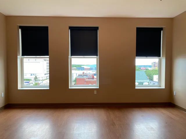 $1,673 | 83 Hanover Street, Unit 504, Manchester, NH 03101