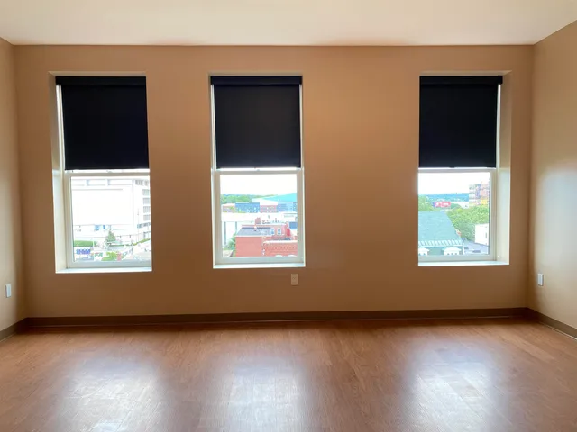 $1,673 | 83 Hanover Street, Unit 504, Manchester, NH 03101