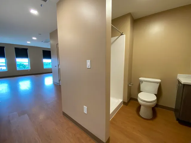 $1,673 | 83 Hanover Street, Unit 504, Manchester, NH 03101