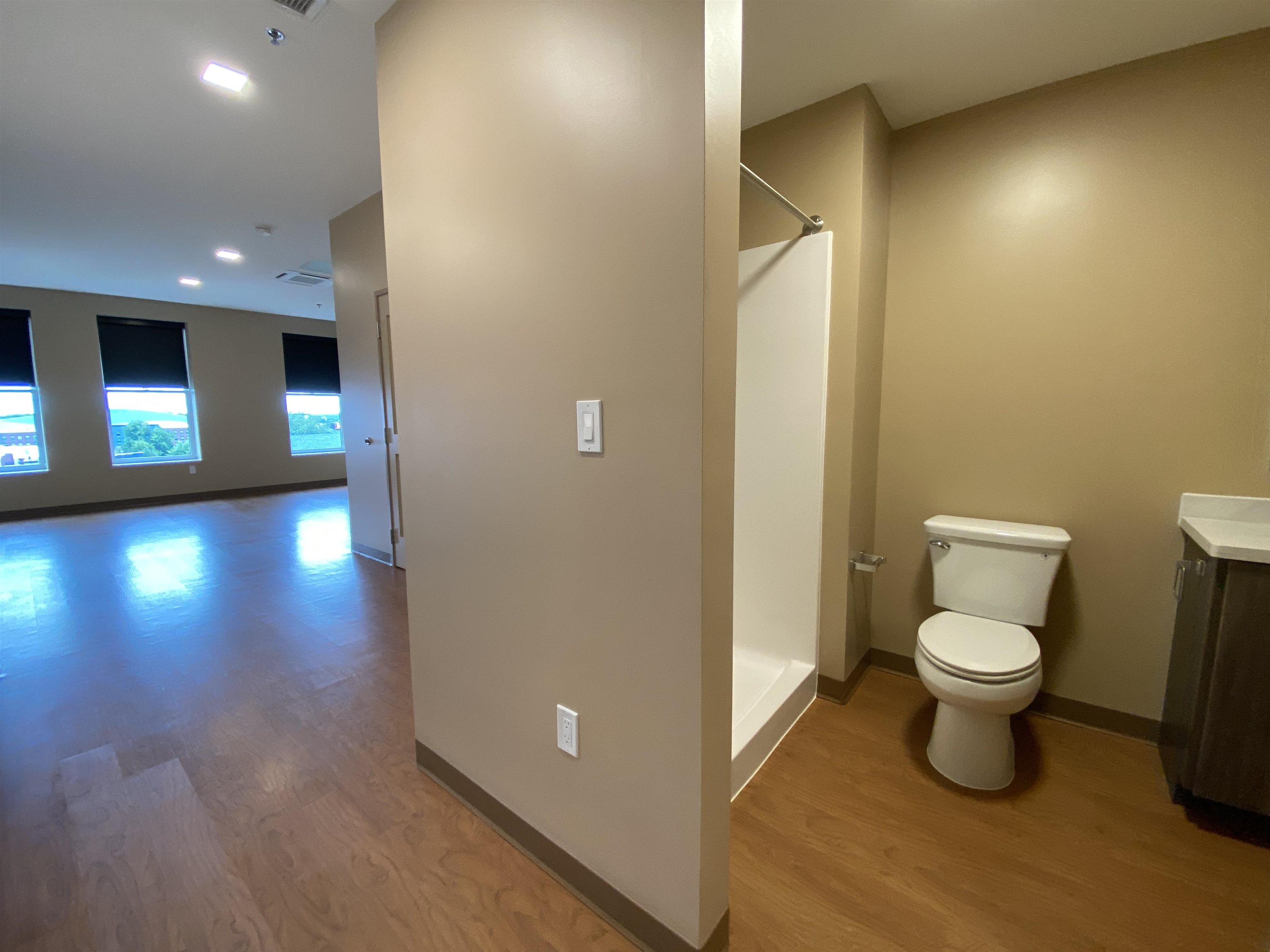 83 Hanover Street, Unit 504 Manchester, NH 03101 - Photo 32 of 46