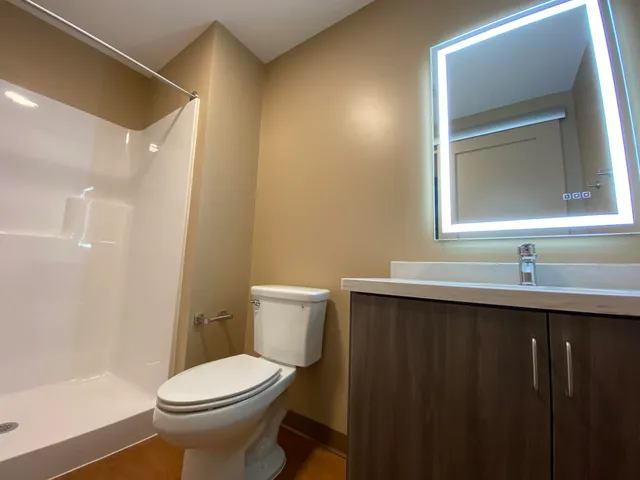 $1,673 | 83 Hanover Street, Unit 504, Manchester, NH 03101