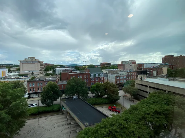 $1,673 | 83 Hanover Street, Unit 504, Manchester, NH 03101