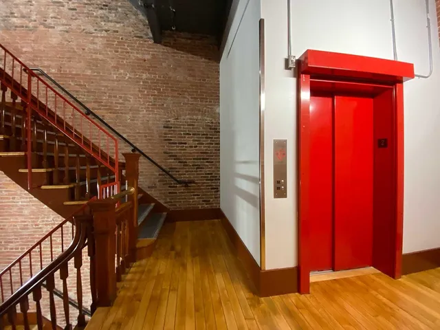 $1,673 | 83 Hanover Street, Unit 504, Manchester, NH 03101