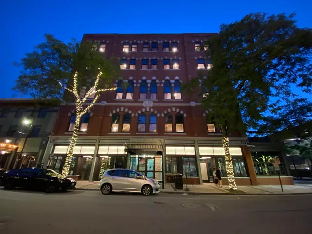 $1,673 | 83 Hanover Street, Unit 504, Manchester, NH 03101