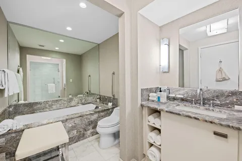 $449,000 | 551 North Fort Lauderdale Beach Boulevard, Unit H1115, Fort Lauderdale, FL 33304