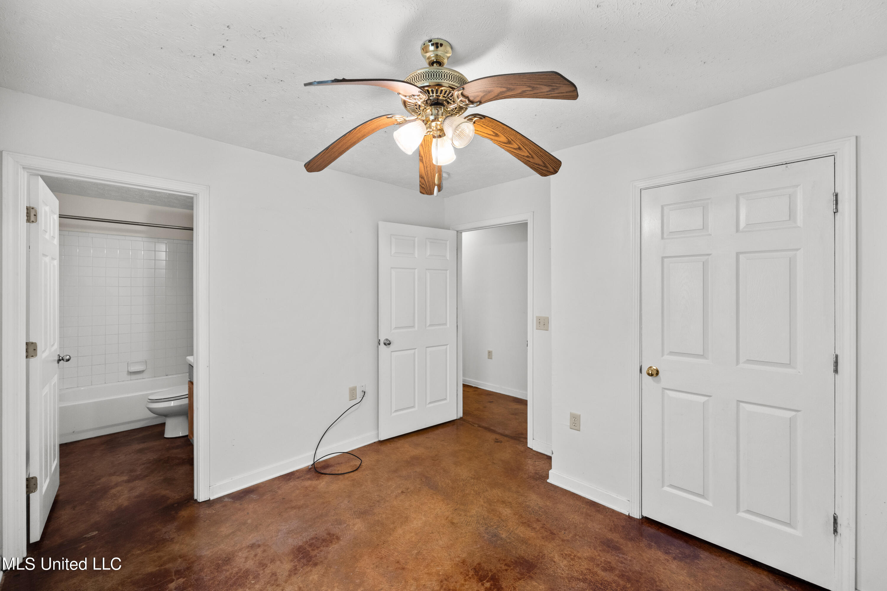 34 Garden Circle Jackson, MS 39209 - Photo 15 of 16 EOSR5405