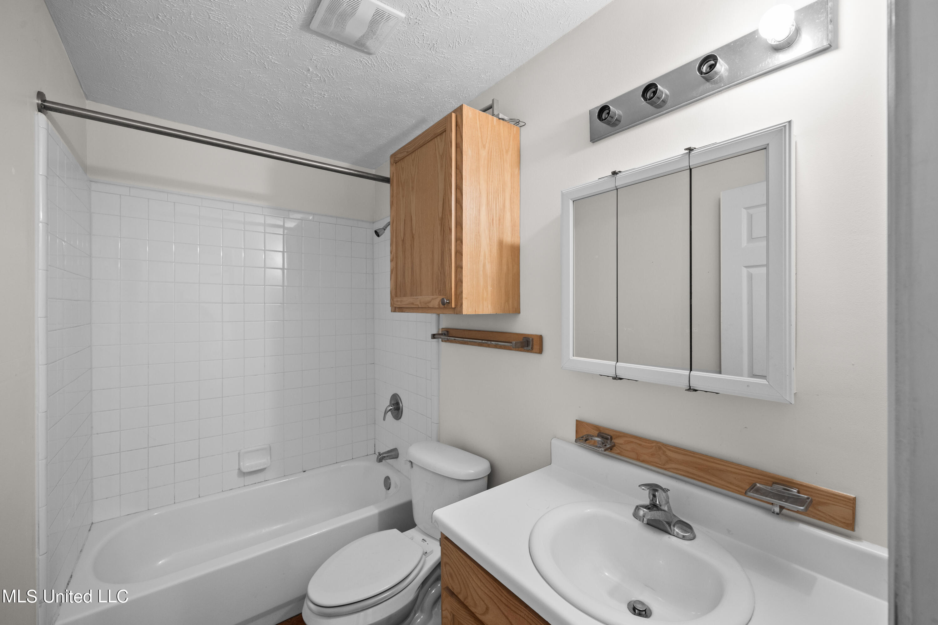 34 Garden Circle Jackson, MS 39209 - Photo 16 of 16 EOSR5415