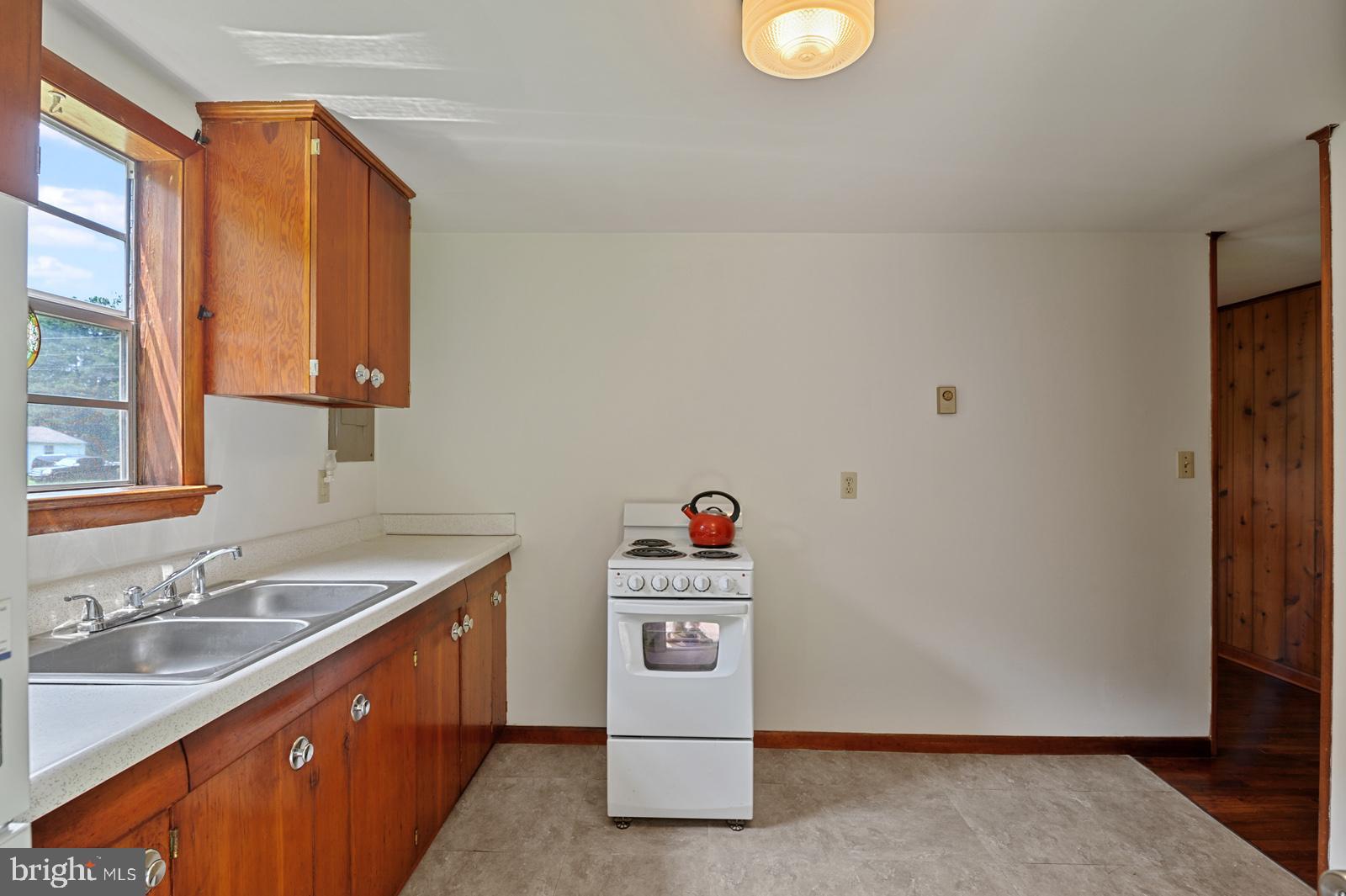 2598 White Oak Road Dover, DE 19901 - Photo 4 of 22 Gallery Image 4