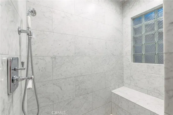 a view of a tennis court