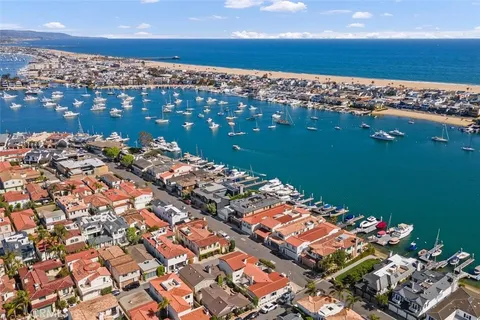 $13,995 | 106 Via Cordova, Newport Beach, CA 92663