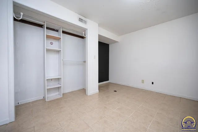 $210,000 | 2504 Southwest Kingsrow Road, Topeka, KS 66614