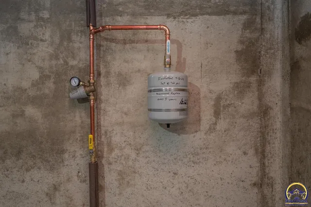 $210,000 | 2504 Southwest Kingsrow Road, Topeka, KS 66614